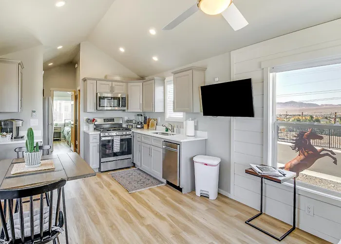 Bullhead Vacation W/ Pool! Ferienhaus Bullhead City
